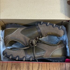 Skechers Women's Relaxed Fit Bikers Transcend Leather Sneakers Brown Sz 7.5